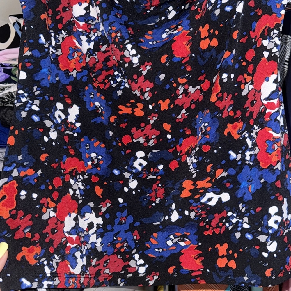 George-  Women's multi color drape neck sleeveless blouse Size Small - Picture 8 of 10